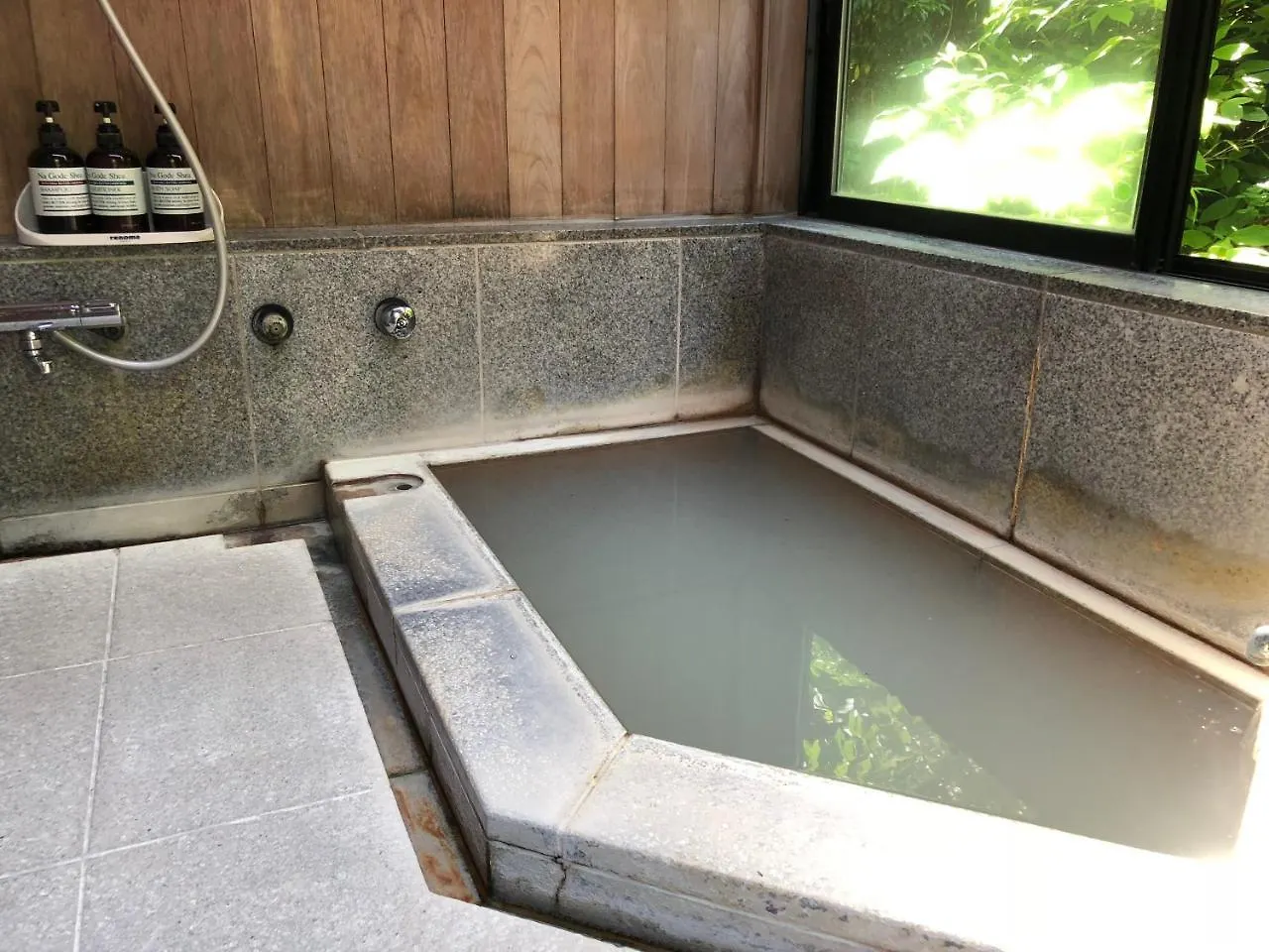 ホテルBangakuro 箱根町 4*,